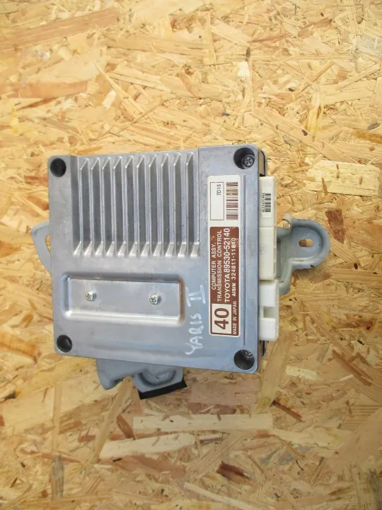 Control de caja Toyota Yaris II OEM 89530-52140 image 2