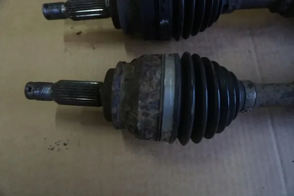 Vänster Främre CV-led Mitsubishi Outlander II 2007-2012 image 4