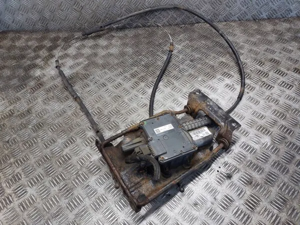Frein à main électrique OEM 13311218 pour Opel Meriva B image 2
