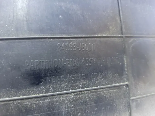 Kia OE 84193-J5000 Skottväggsskydd Stinger image 3