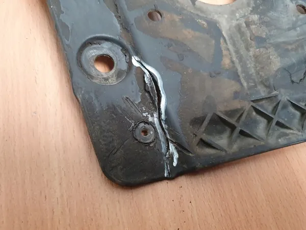 Motorplåt Dacia Duster I 2014 758902039R image 4