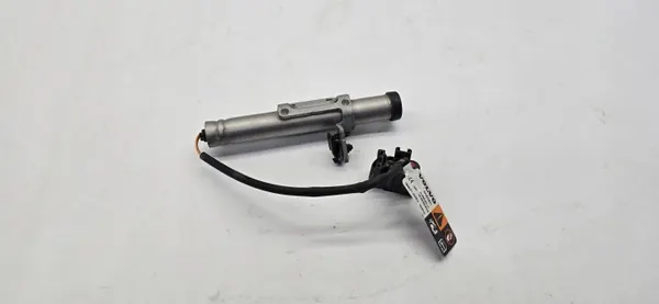 Charge Pyrotechnique Capot Gauche OEM 31688050 Volvo image 3