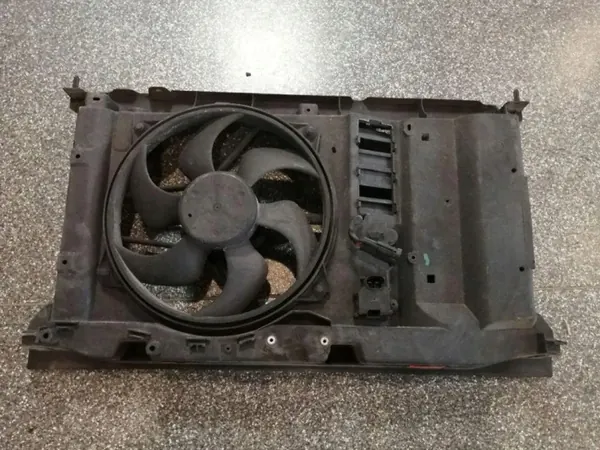 Framremsa OEM 1859383116 för Peugeot 308 SW 2.0L image 2