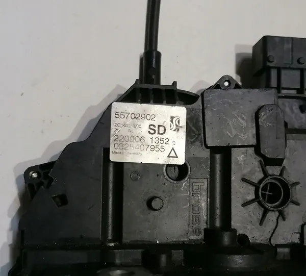 OPEL CORSA D 06-12 - TÜRLOCK 55702902 image 2