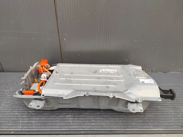 TOYOTA YARIS IV HYBRIDE BATTERIJ G9280-K0012 image 1