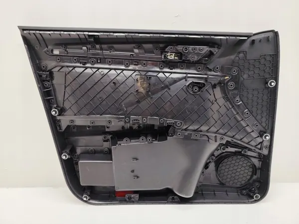 VW T-Roc Oikea Etuoven Verhoilu OEM 2GA867012 image 5