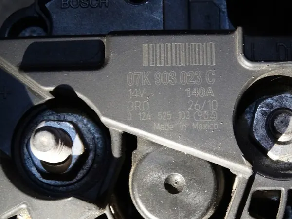 Volkswagen 140A Generaattori image 4