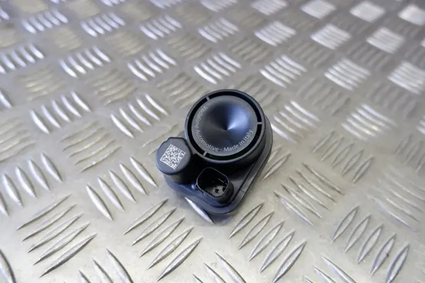 Toyota Alarmsirene OEM 8904042070 - Gebraucht image 2