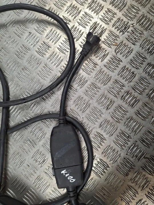 Cabo de carregamento Tesla OEM 102400502B - Usado image 8