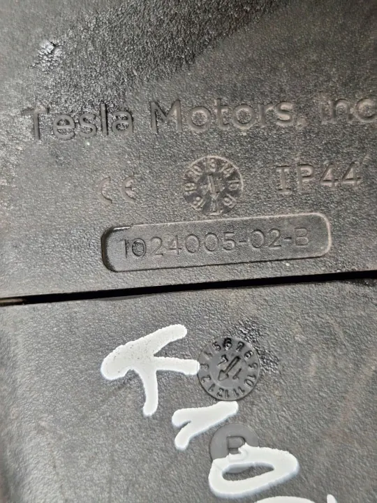 Cabo de carregamento Tesla OEM 102400502B - Usado image 9