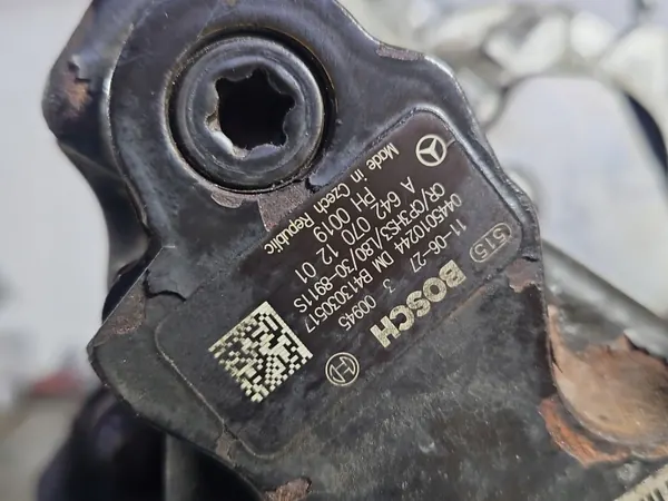 Injection Pump Mercedes E C207 A207 0445010244 3.0 CDI image 3
