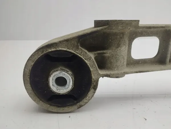 Mercedes-Benz Vito Viano W639 2005 Central Support Bracket image 2