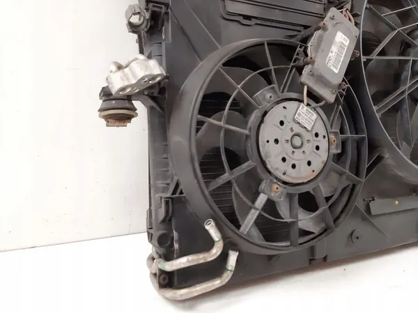 Radiador de agua Porsche Cayenne 4.5 V8 7L0121253A image 10