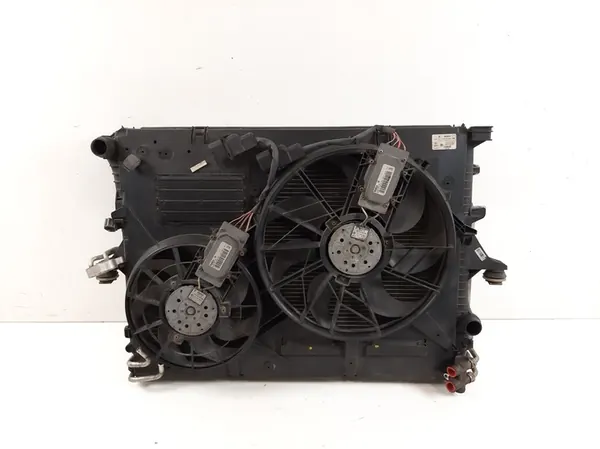 Radiador de agua Porsche Cayenne 4.5 V8 7L0121253A image 3