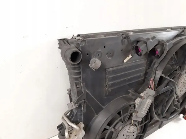 Radiador de agua Porsche Cayenne 4.5 V8 7L0121253A image 4