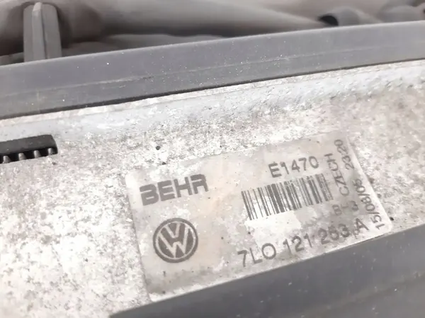 Radiador de agua Porsche Cayenne 4.5 V8 7L0121253A image 8