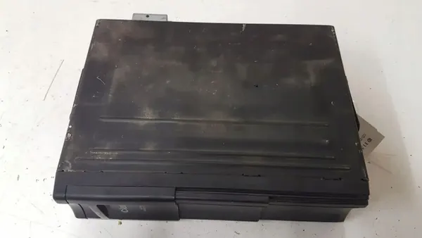 Mudador CD usado OEM 9655260180 para Citroën C4 image 3