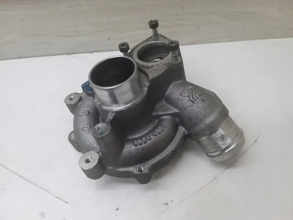 Carcasa de Turbina 5F02 5FX para Motor 1.6 THP image 2