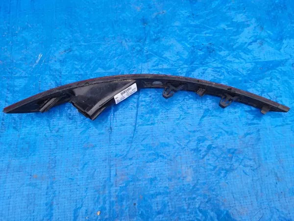 OEM 657945702 Reflector derecho parachoques trasero Skoda Kamiq image 4