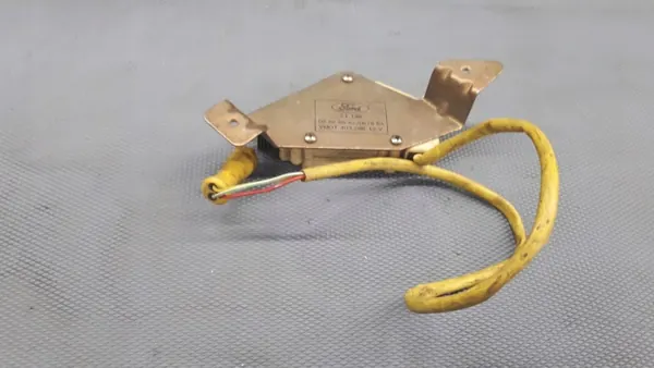 86ABA220K78BA Ford OE Sluitactuator voor Escort MK4 image 2