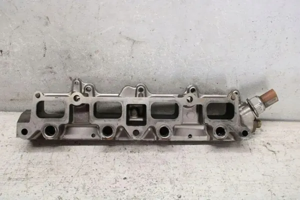 Gebrauchtes VW Ansaugkrümmer OEM GK284 für Jetta III image 2