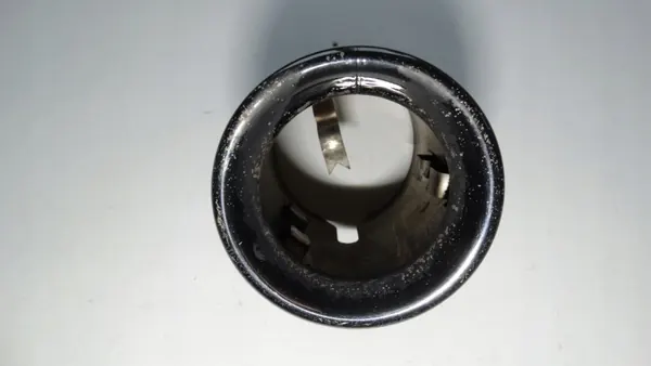 BMW OE 18307610633 Pakopää musta kromi image 3