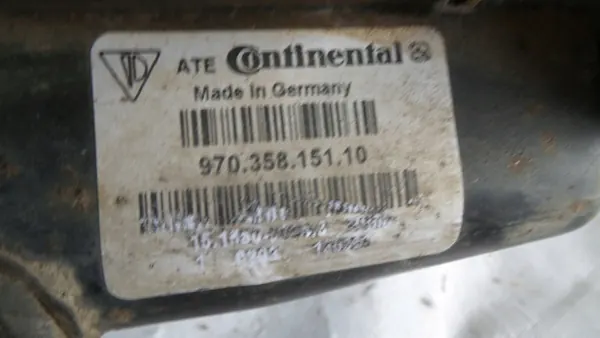Porsche OE 97035815110 Begagnad Luftfjädringskompressor image 5