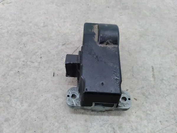 Ohjauslukko OEM 3C0905861F VW Passat B6:lle image 3