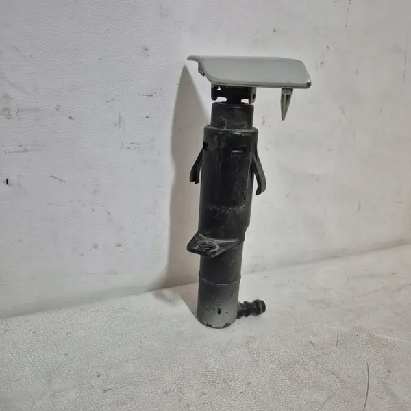 Koplampreiniger sproeier rechts OEM 5K0955978A image 3