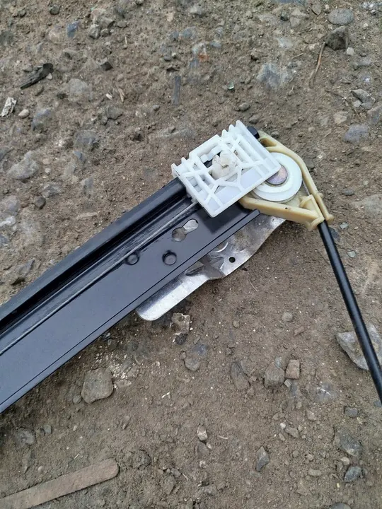 Mecanismo de vidro elétrico dianteiro esquerdo Audi A4 B6 OEM image 8