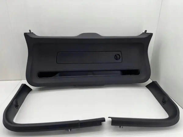 Garniture de Hayon Volvo XC40 OEM 30747056 image 2