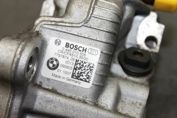 Sistema de combustible completo BMW E87 E88 E90 E91 118D 318D N47D20C image 9