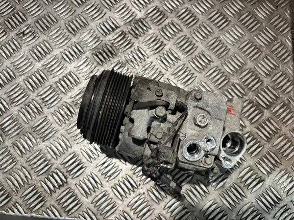 Compresor de aire acondicionado Mercedes-Benz A0008300301 image 5