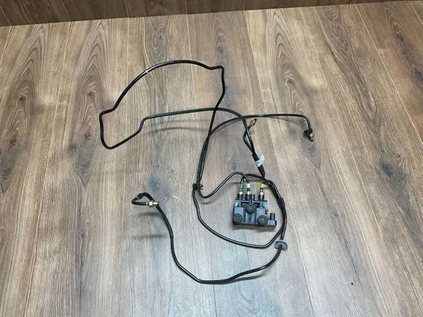 Land Rover Ophangingklep OEM CPLA-5B710-AC image 4