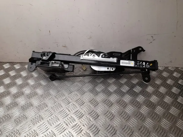 Motor de porta-malas Hyundai OEM 81770-3J101 - Usado image 2