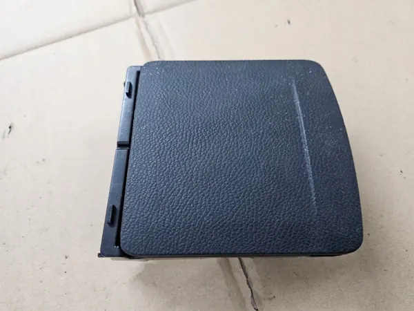 Inversor 230V OEM 5K0 para VW Golf 6 - Usado image 2