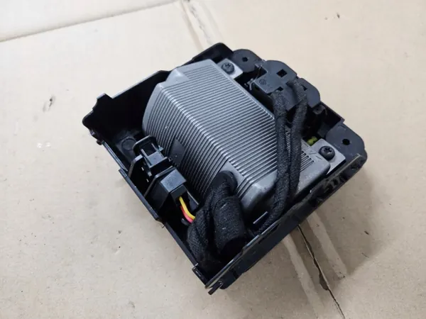 Inversor 230V OEM 5K0 para VW Golf 6 - Usado image 3
