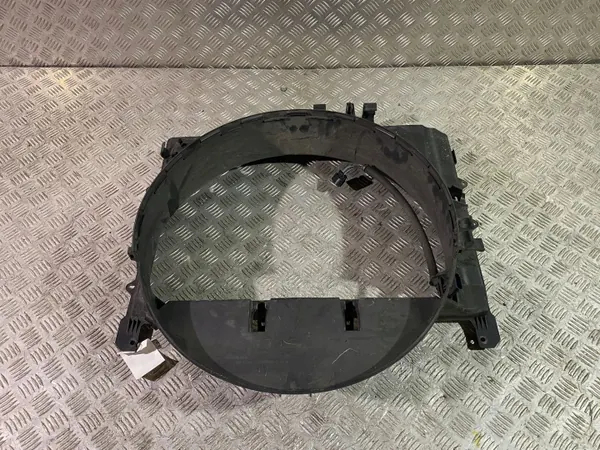 Cubierta ventilador radiador Land Rover OEM AH328K619AC image 6
