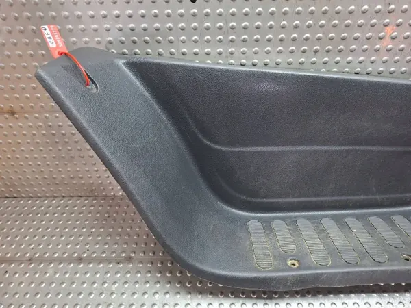 Degrau Dianteiro Esquerdo OEM S26301779 Renault Master III image 3
