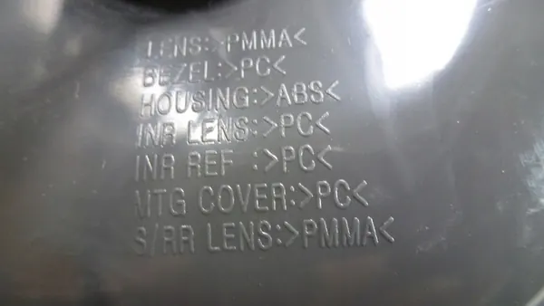 LUZ TRASERA DERECHA CHEVROLET CRUZE SEDAN 95965224 image 5