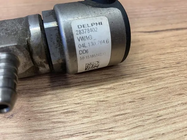 Fuel Distributor Pipe Škoda OCTAVIA III Combi 2015 04L130089F image 4