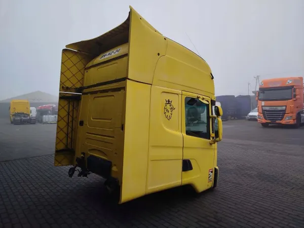 Scania Ohjaamo OEM 124 - Käytetty Kunnossa image 4