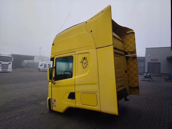 Scania Ohjaamo OEM 124 - Käytetty Kunnossa image 5