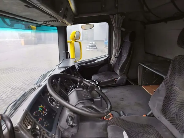 Scania Ohjaamo OEM 124 - Käytetty Kunnossa image 8