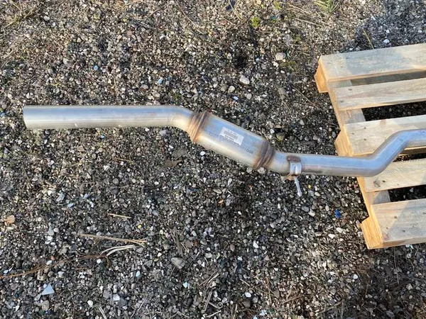 Volvo OE Auspufftopf OEM 32335169 - Gebraucht image 5