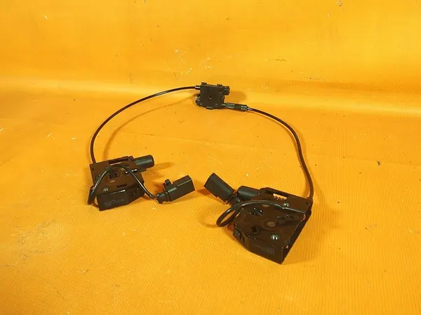 Audi A6 4G LIFT 32KM Framlåsmekanism 4g0823509c image 6