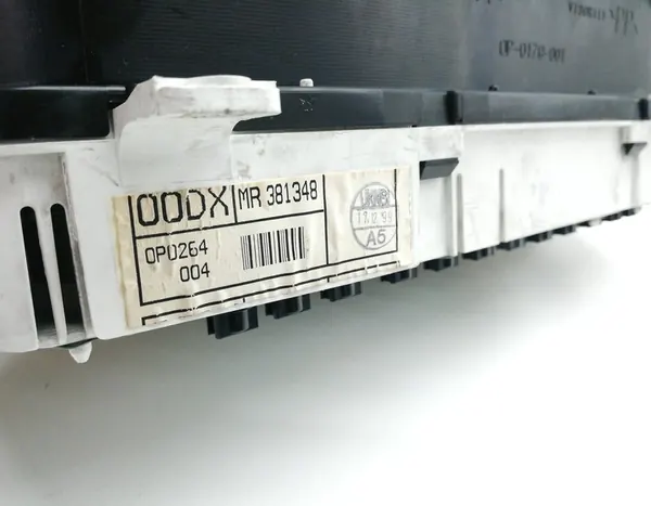 MITSUBISHI CARISMA 1.8 GDI Speedometer MR381348 image 6