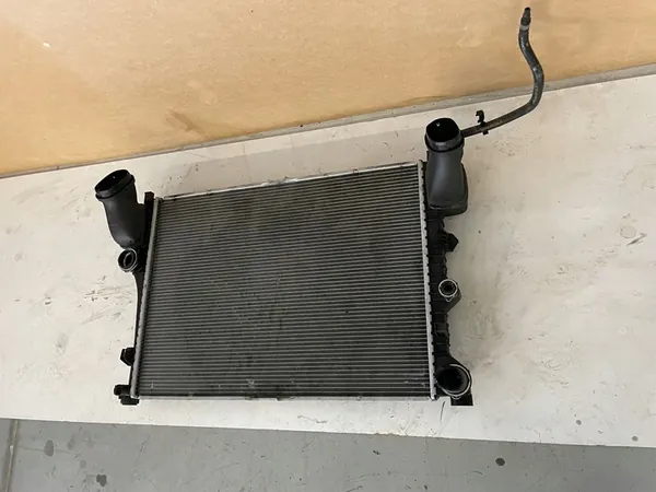 Mercedes-Benz OE A2215003203 Waterkoeler image 3