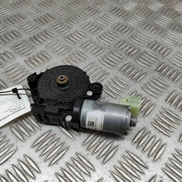 Schiebedachmotor OEM 0390200133 für Skoda Karoq image 3