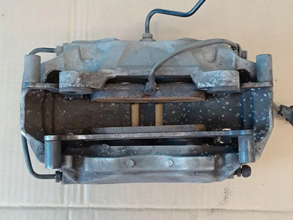 AUDI A4 B9 AVANT 2.0 TFSI Vasemman Etujarrusatulan 8W0615107D image 5